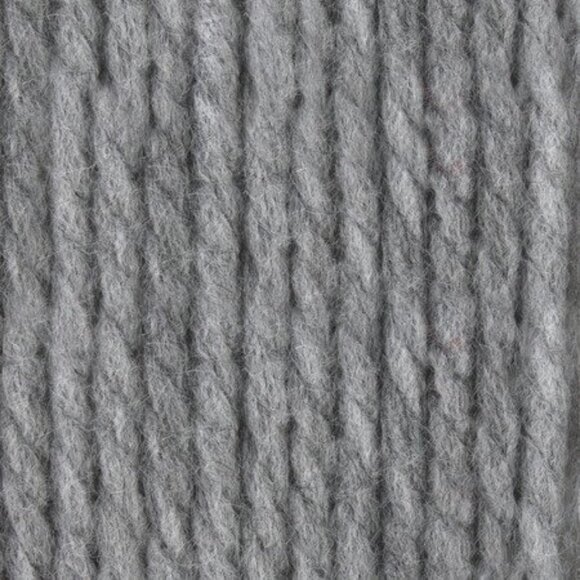 Hand Knit Scarf in Light Grey - Unisex - Picture 5 of 5